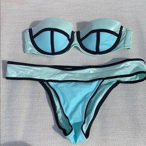 VS Bandeau Underwire Bikini
